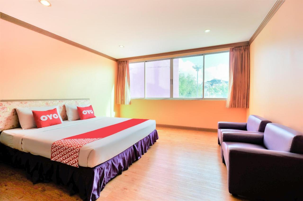 Oyo 565 Trang Hotel Exteriér fotografie